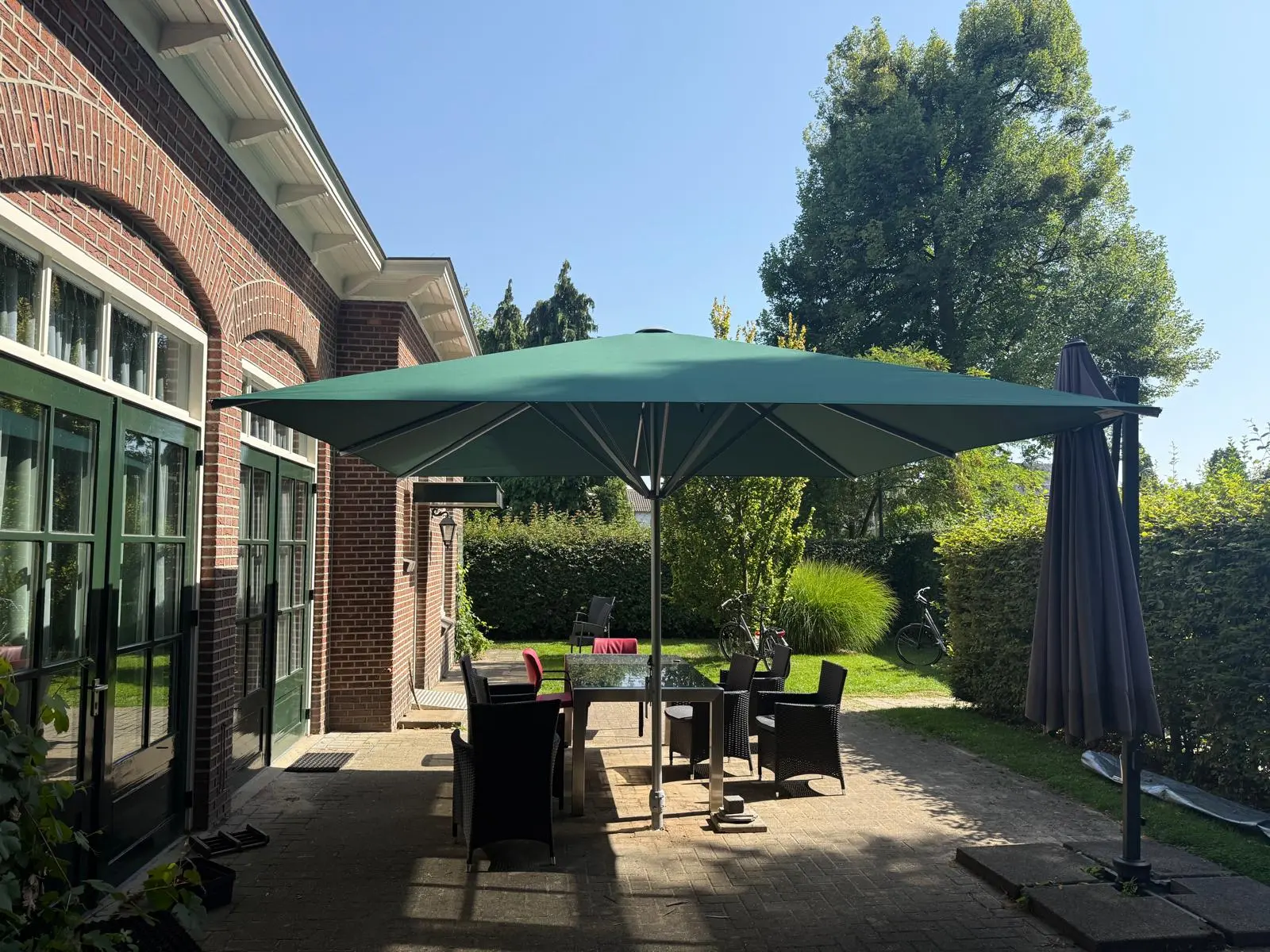 Horeca parasols voor Villa Eikhold
